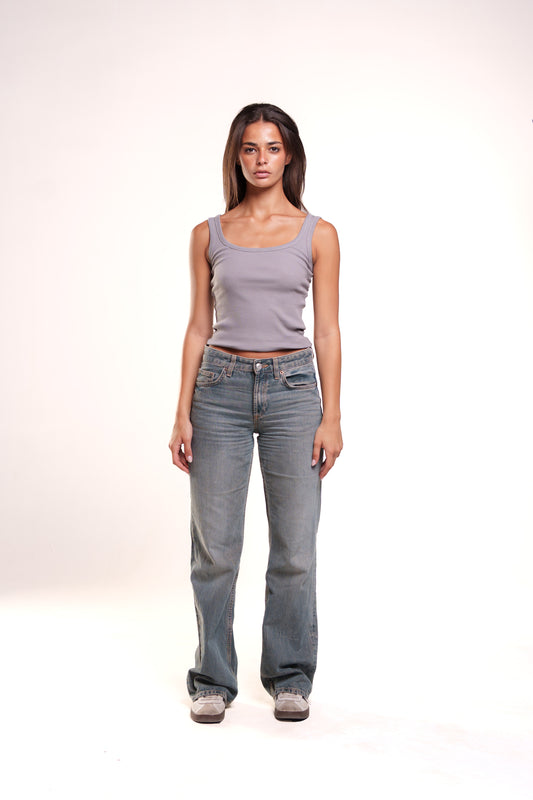 Form 001 / Essential Tank  Square