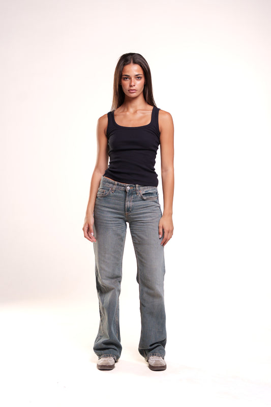 Form 001 / Essential Tank  Square