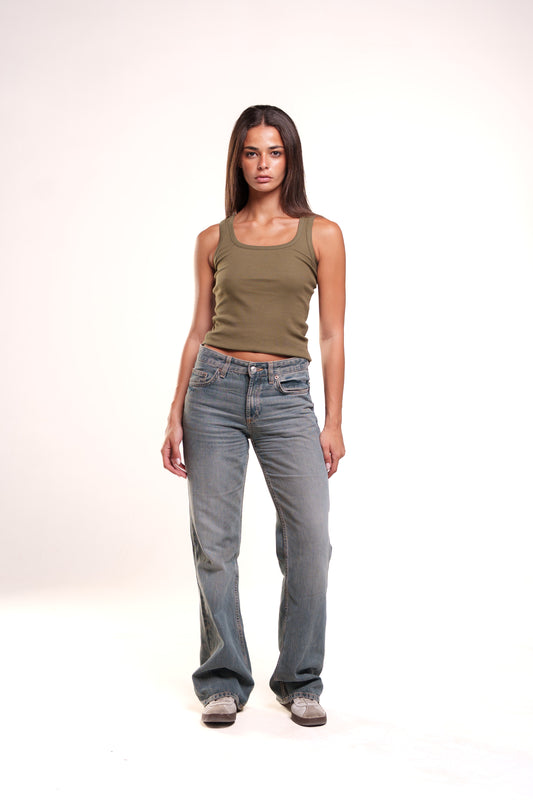 Form 001 / Essential Tank  Square