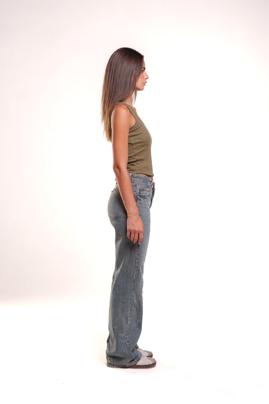 Form 001 / Essential Tank  Square