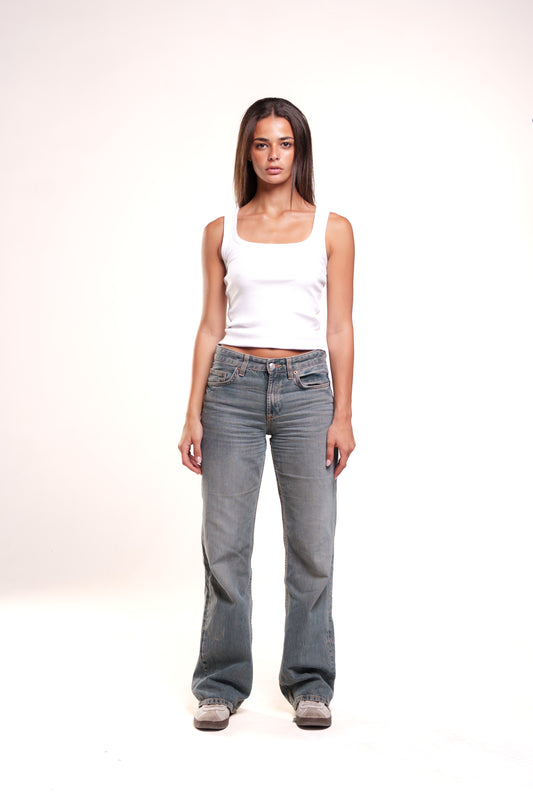 Form 001 / Essential Tank  Square