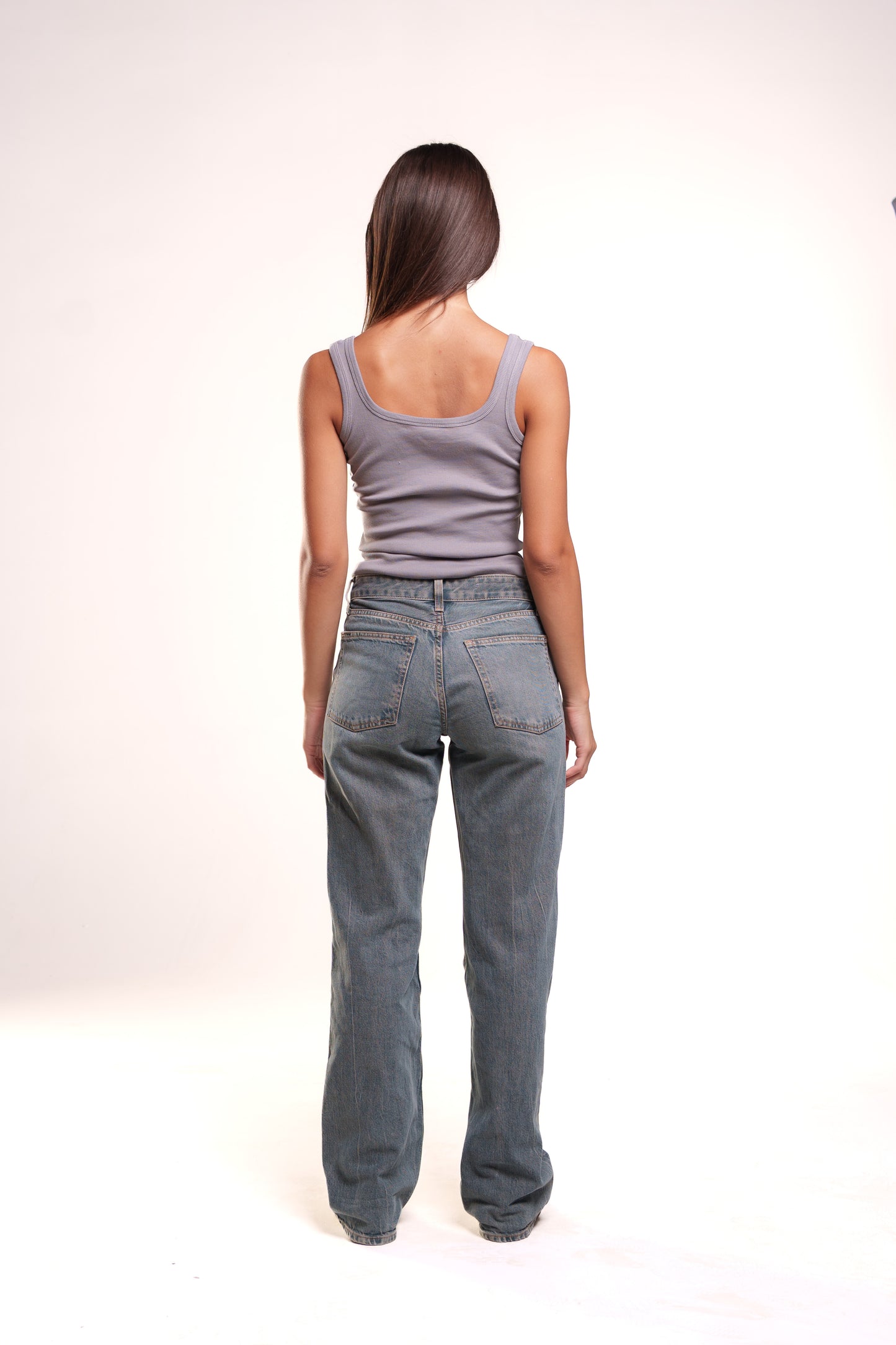 Form 001 / Essential Tank  Square
