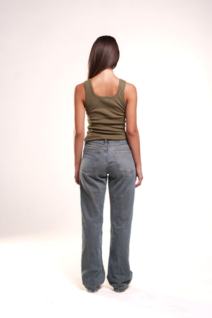Form 001 / Essential Tank  Square
