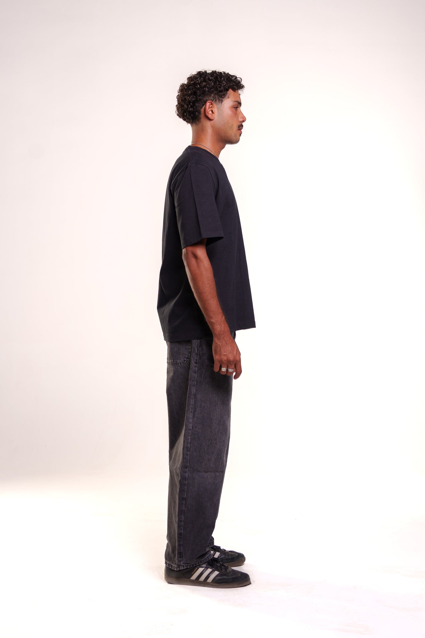 Form 008 / Heavyweight