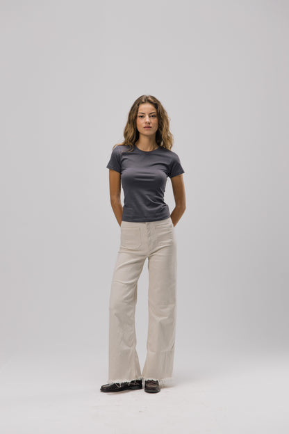 Form 019 / Essential Tee