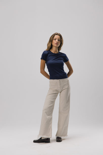 Form 019 / Essential Tee