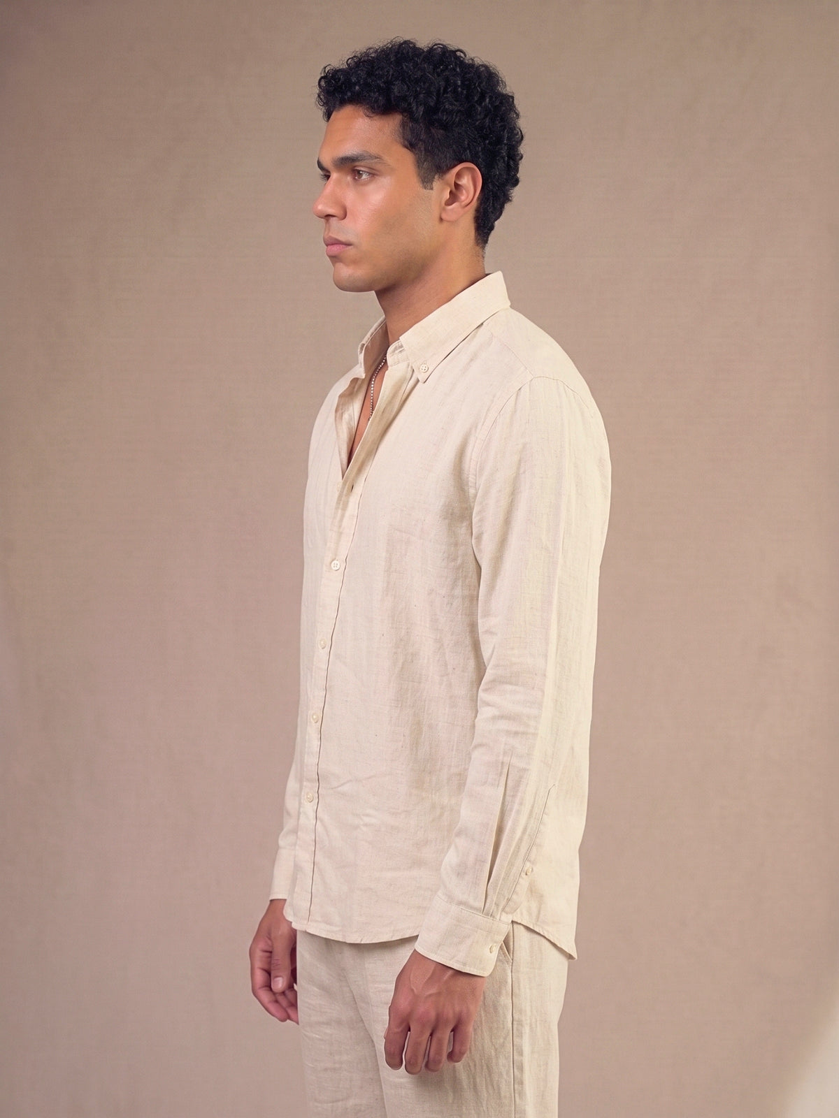 FORM 0011 / NATURAL LINEN SHIRT