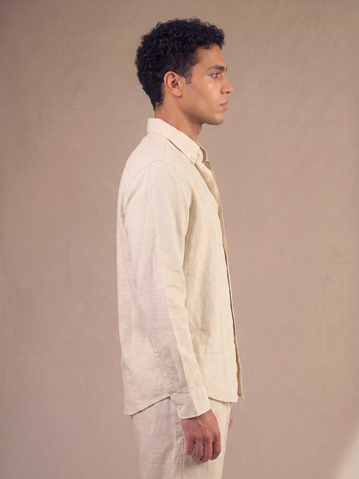 FORM 0011 / NATURAL LINEN SHIRT